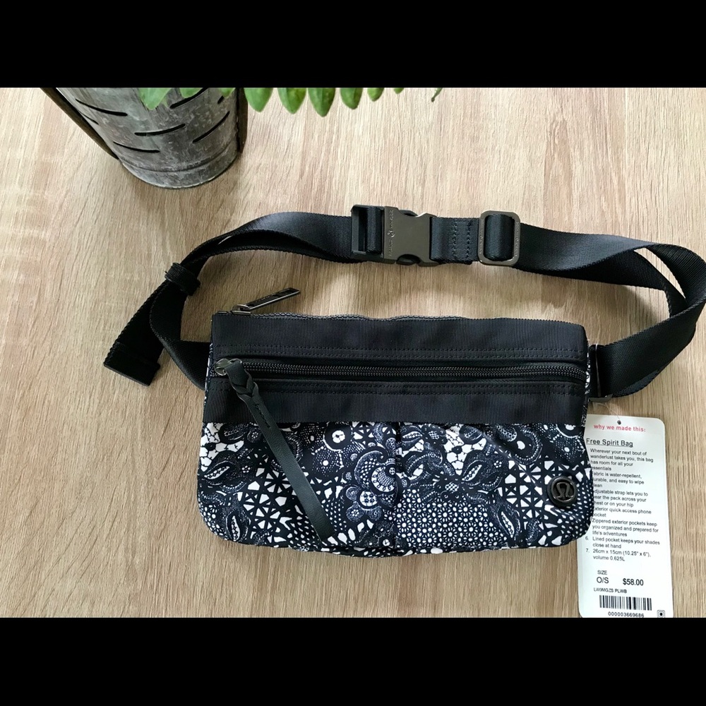 NWT Lululemon Free Spirit Bag